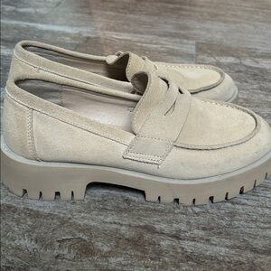 Steve Madden Beige Suede Women’s Slip-Ons